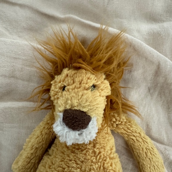 Jellycat Bashful Lion Small 8" Plush Stuffed Animal - Picture 2 of 6